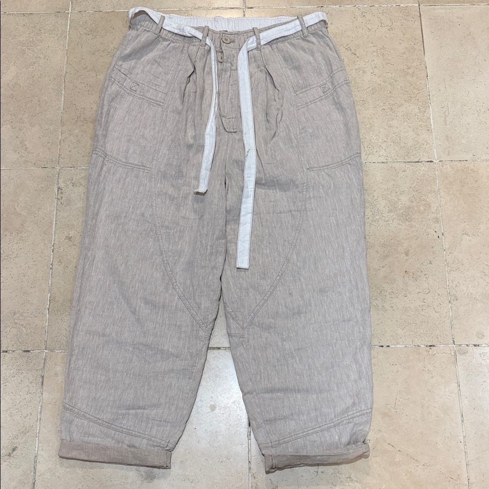 Free People Barrel leg Linen-Blend Pants in Light Taupe with White Tie